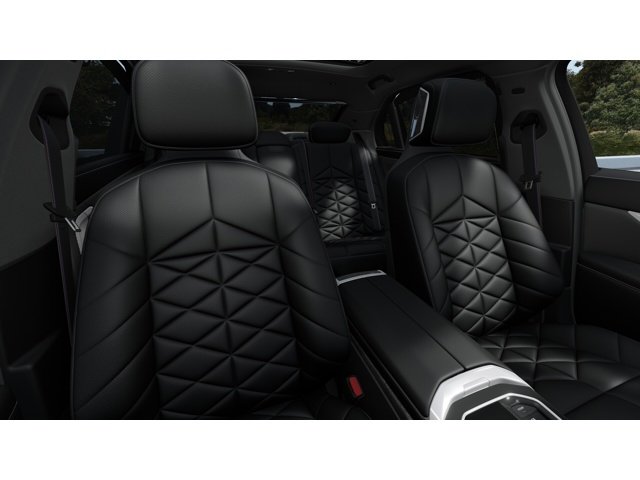 New 2026 Black Sapphire Metallic BMW 740i image 11