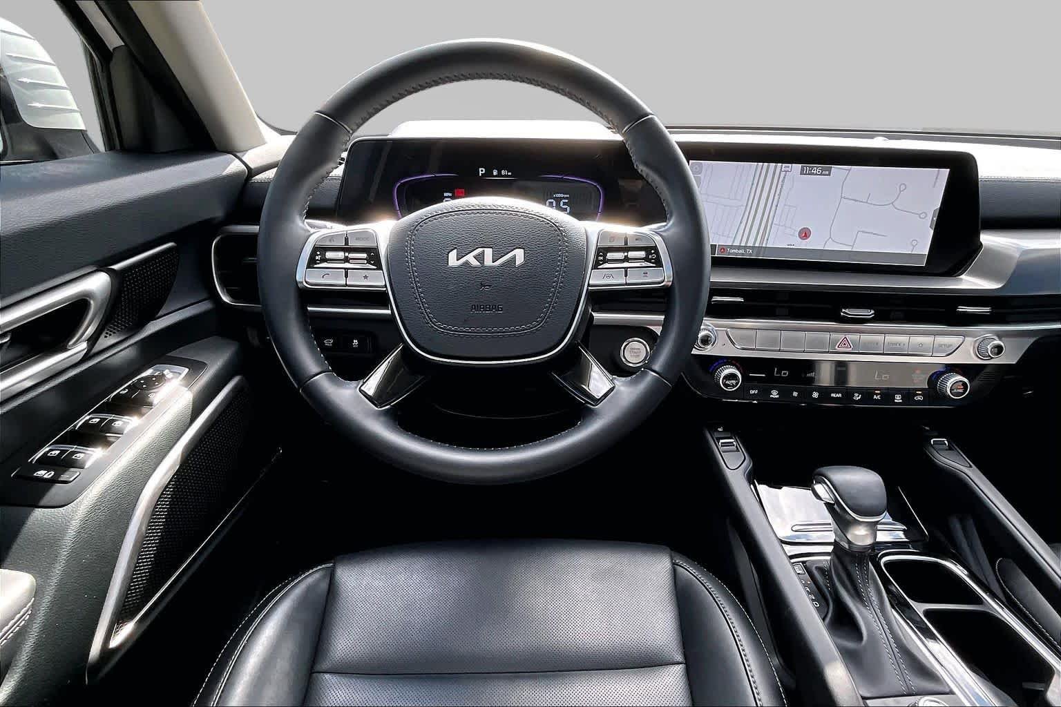 Used 2025 Glacial White Pearl Kia S image 6