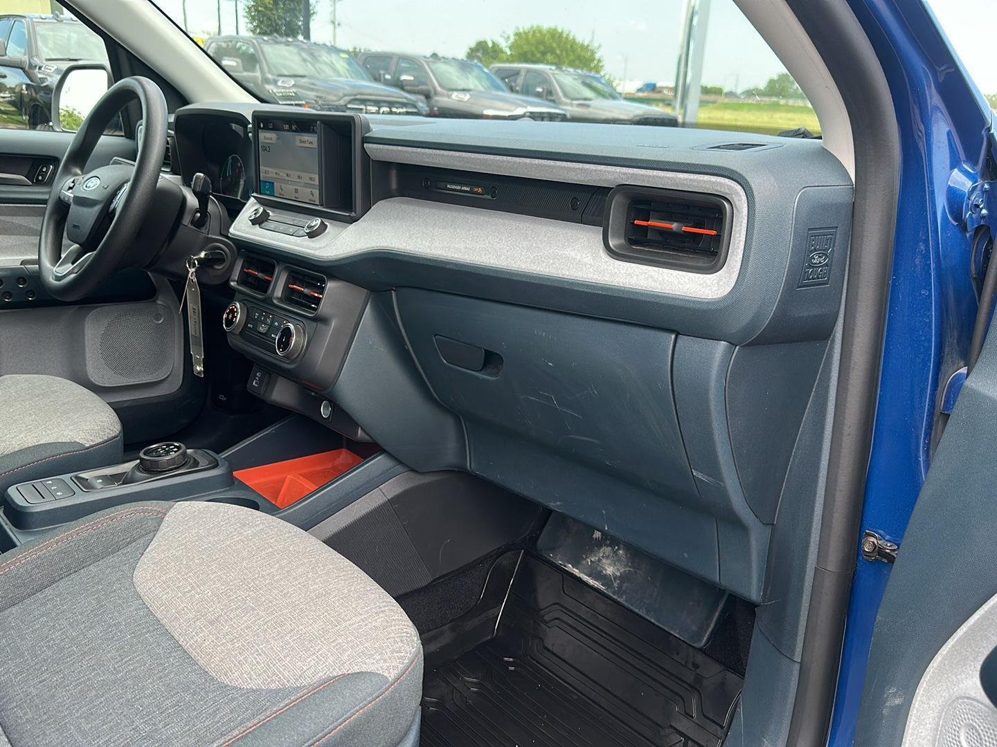 Used 2024 Atlas Blue Metallic Ford XLT image 28