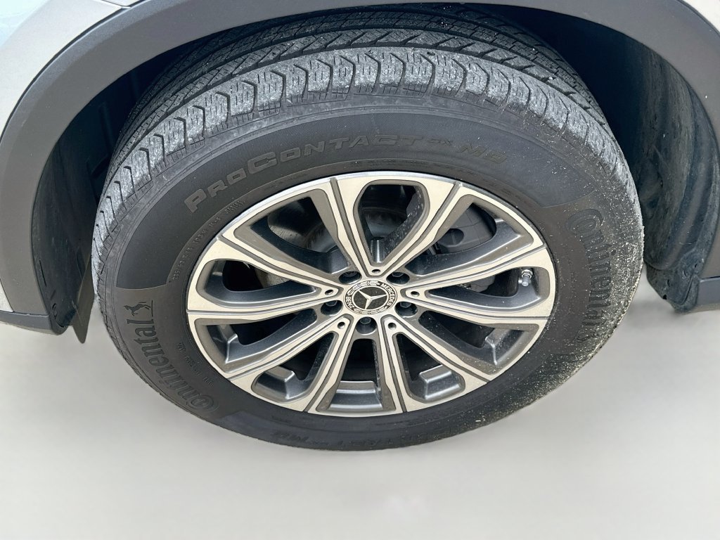 Certified Used 2024 Cirrus Silver Metallic Mercedes-Benz GLC 300 image 32