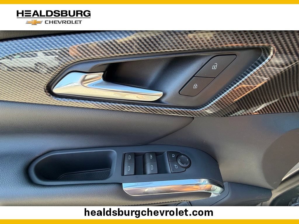 2027 Chevrolet Traverse Z71 - Photo 11
