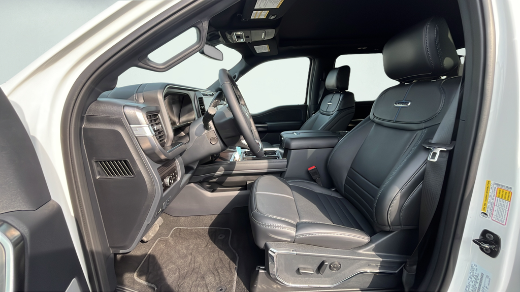 New 2026 Star White Metallic Tri-Coat Ford F-250® Platinum® image 17