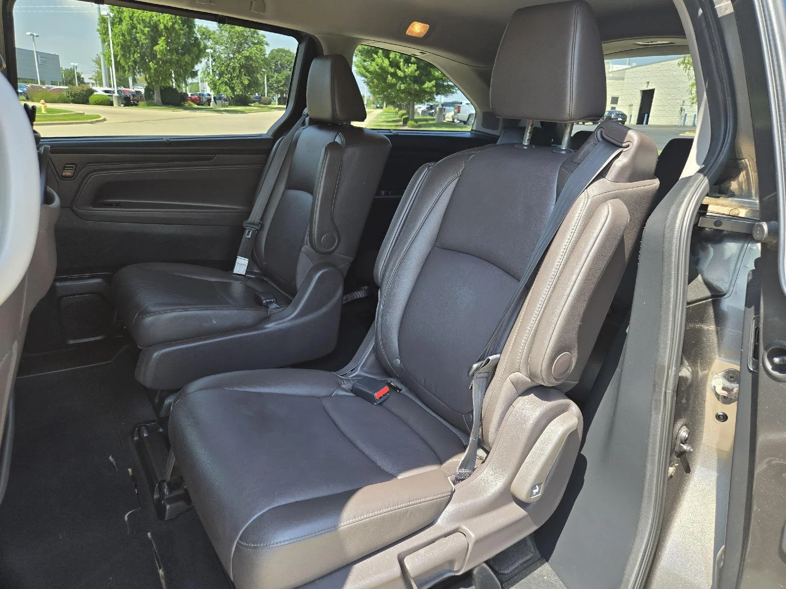 Used 2020 Pacific Pewter Metallic Honda Elite image 27