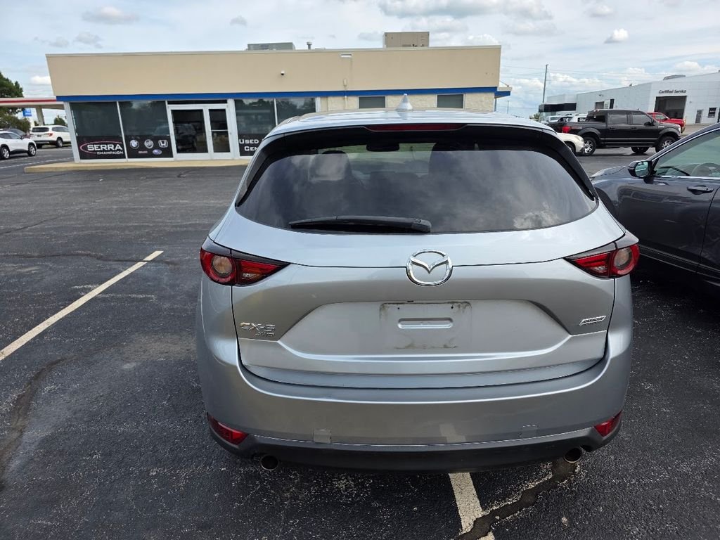 Used 2017 Sonic Silver Metallic Mazda Grand Select image 3