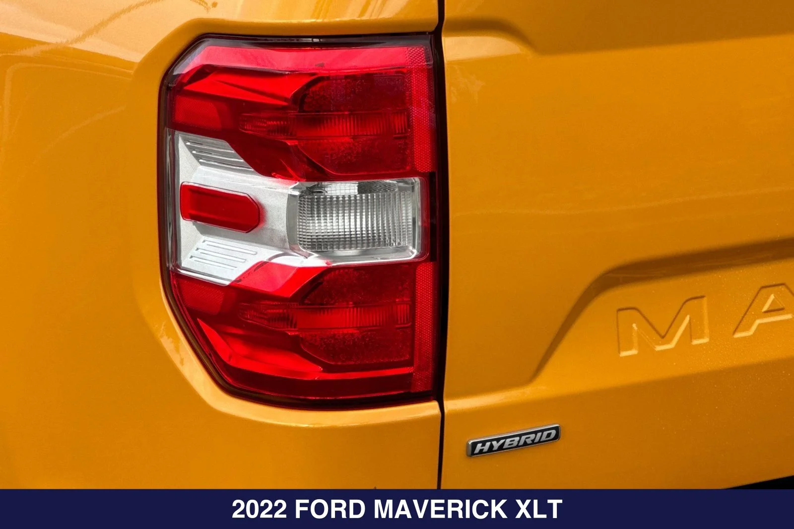 Certified Used 2022 Orange Ford XLT image 27