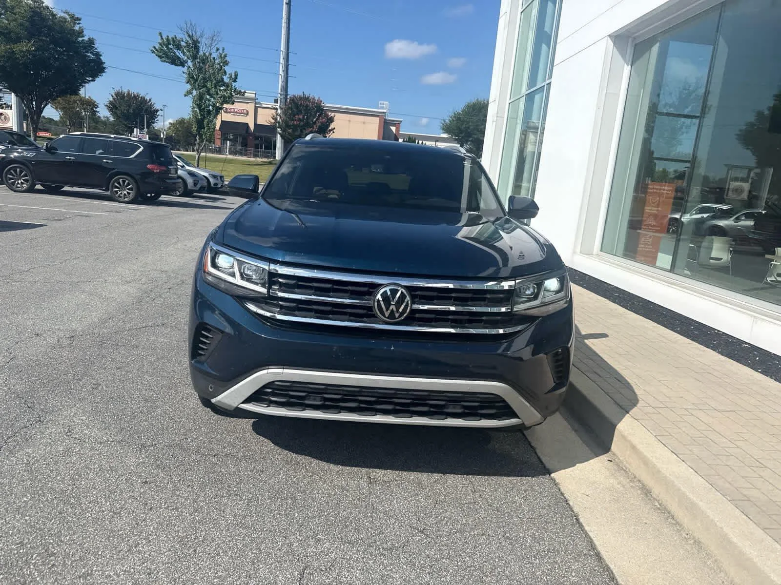 Used 2021 Tourmaline Blue Metallic VOLKSWAGEN  image 3