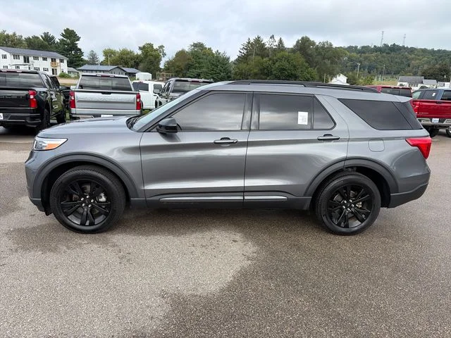 Used 2023 Gray Metallic Ford XLT image 2