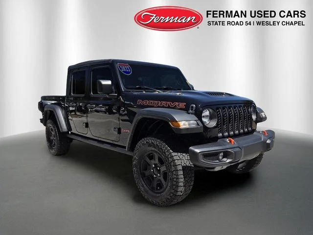 Used 2023 Black Jeep Mojave image 1