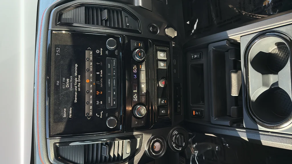 Used 2021 Black Nissan PRO-4X image 18