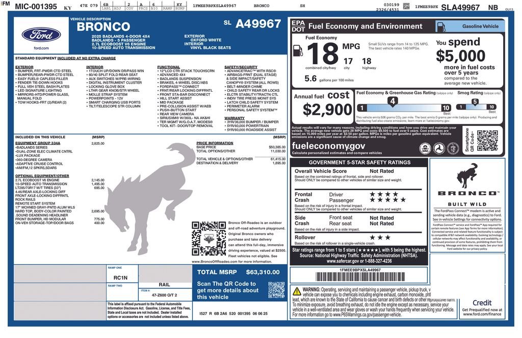 Used 2025 White Ford Badlands image 26