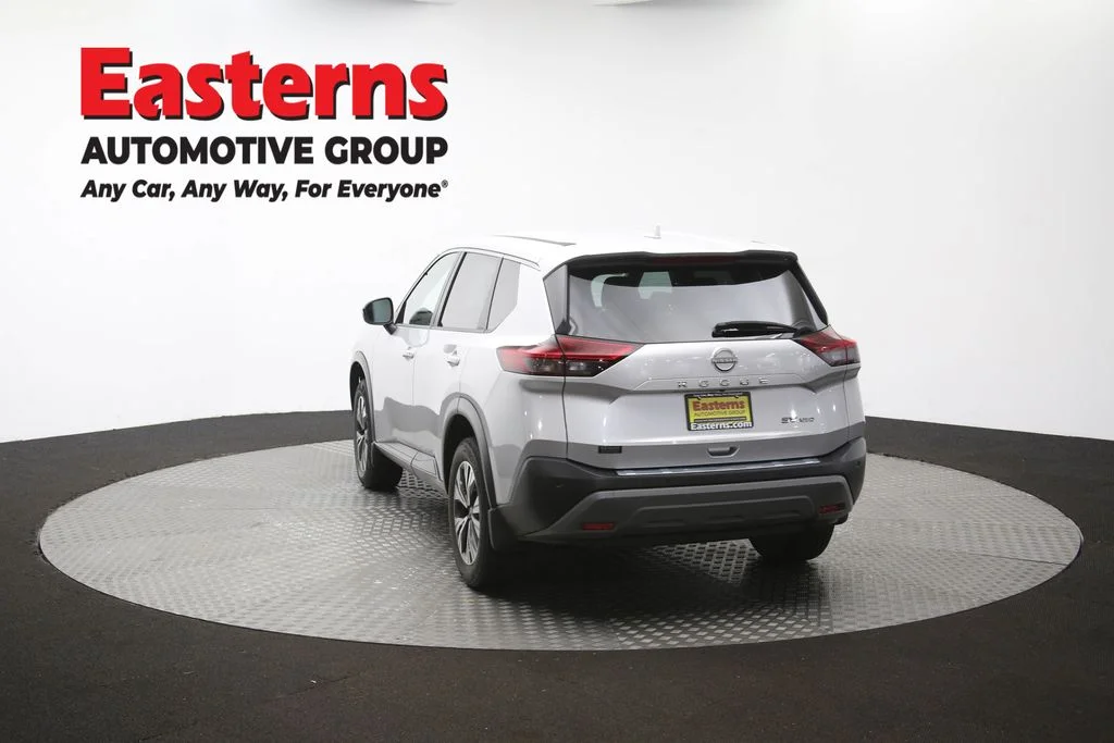 Used 2023 Silver Nissan SV image 97