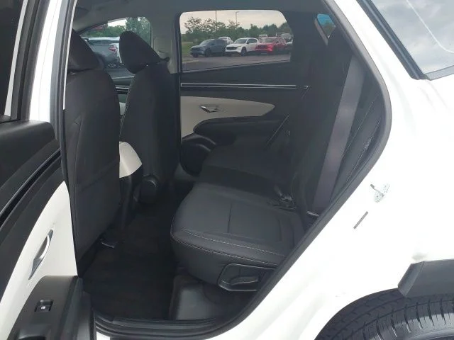 Used 2024 White Hyundai SE image 16