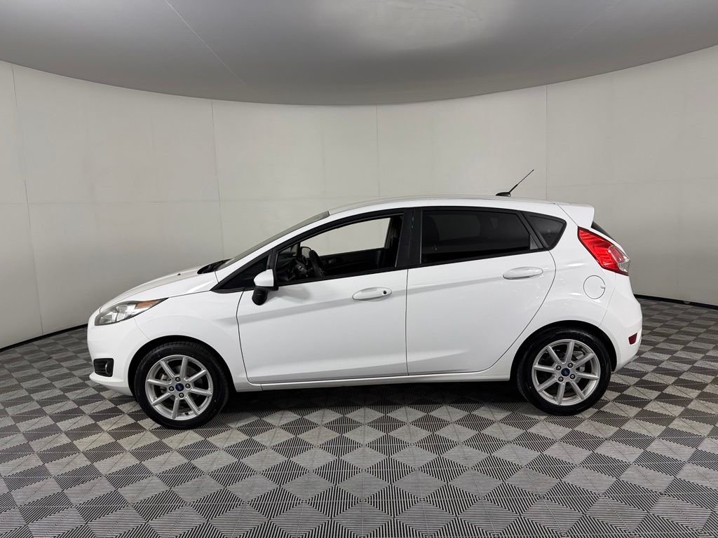 Used 2019 White Ford SE image 9
