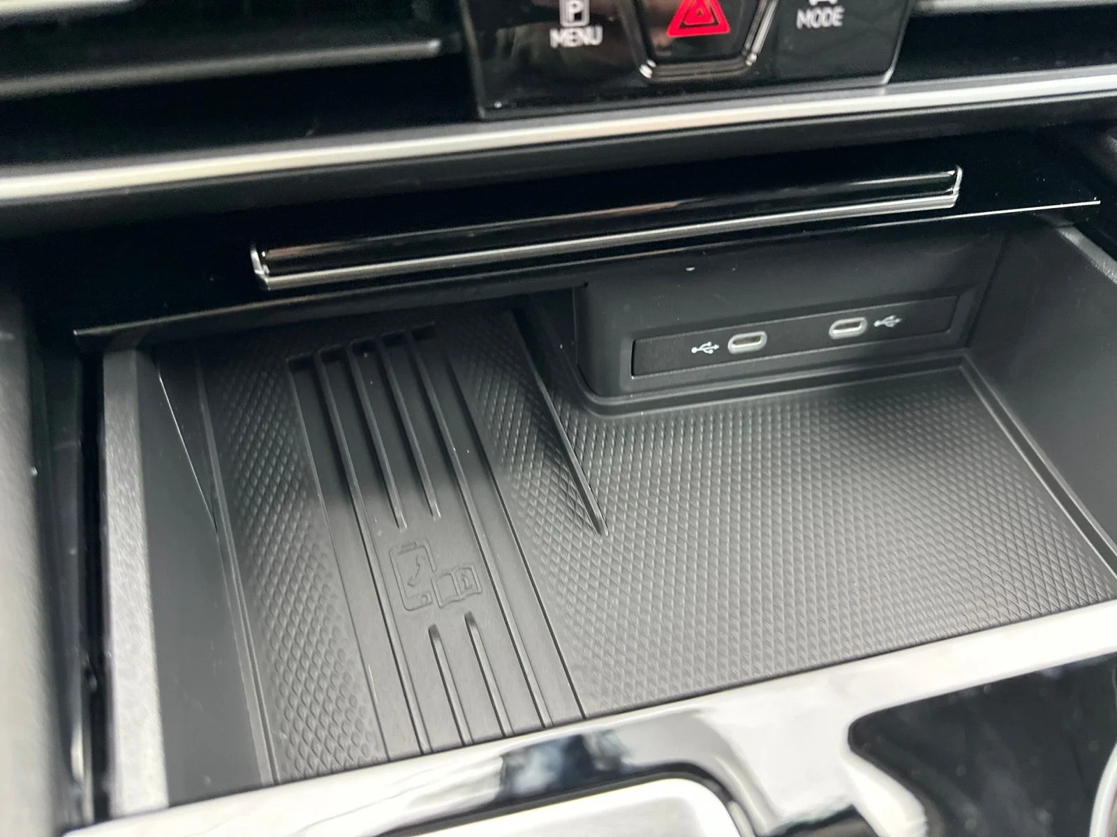 New 2026 Black Volkswagen 2.0T SE w/Technology image 59