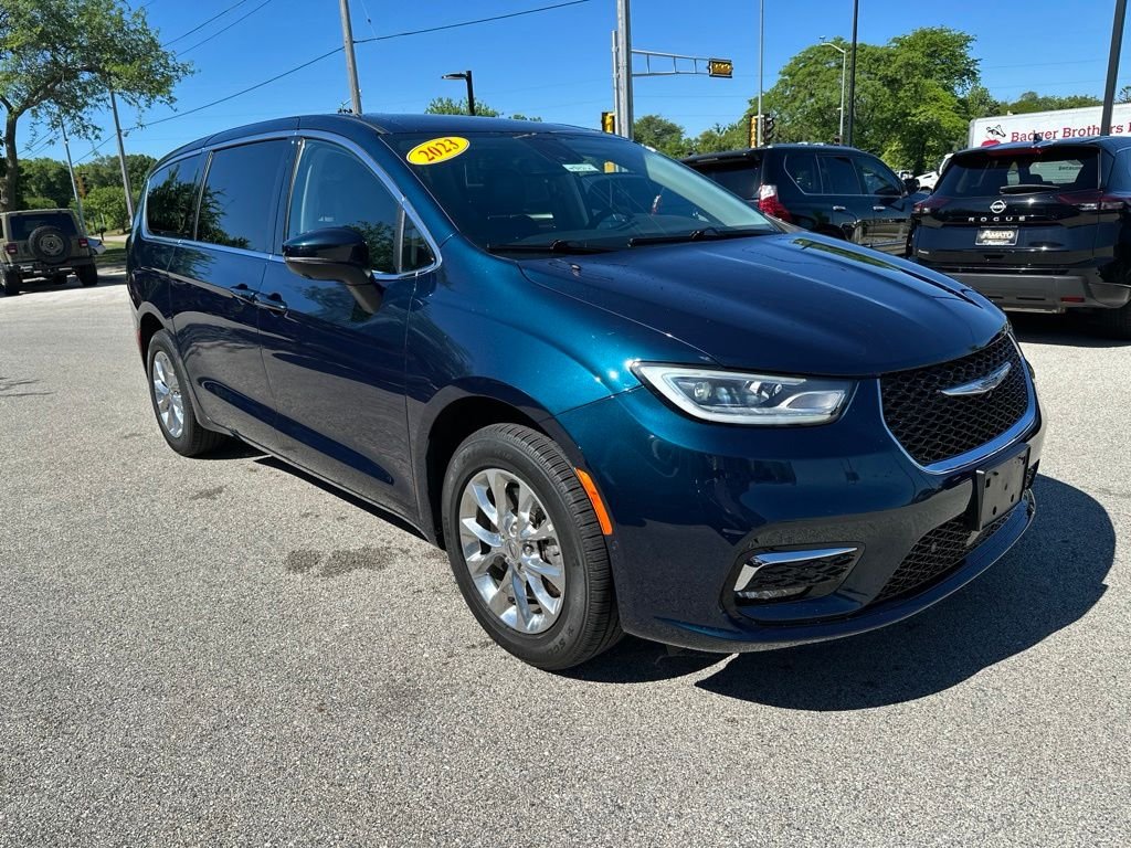 Used 2023 Blue Chrysler Touring L image 4