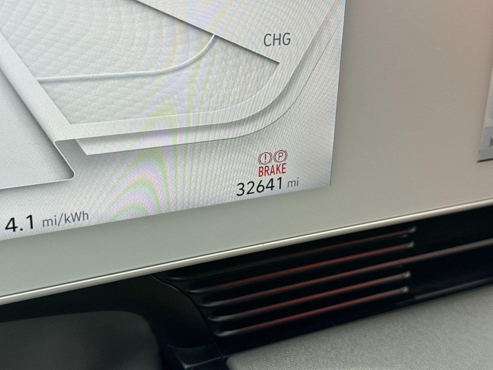 Used 2024 Gray Hyundai SEL image 12