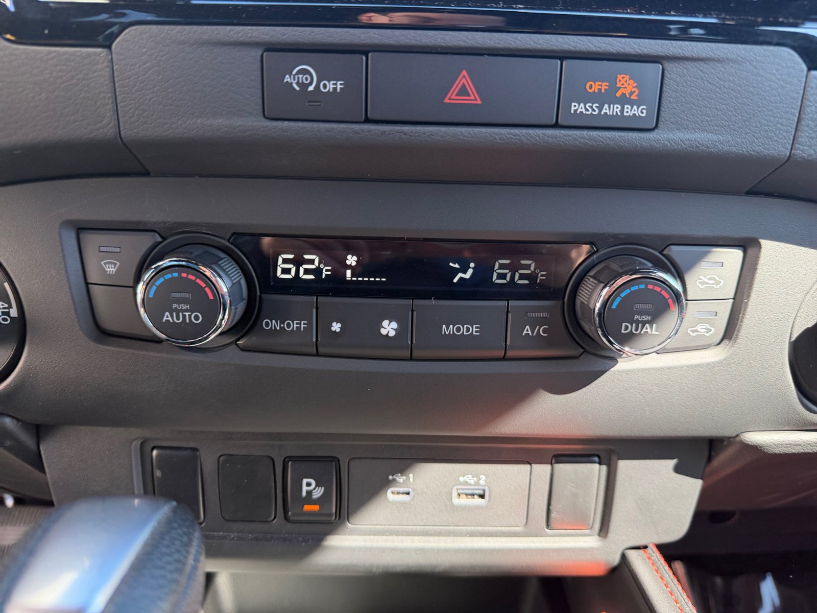 Used 2024 Boulder Gray Pearl Nissan PRO-4X image 22