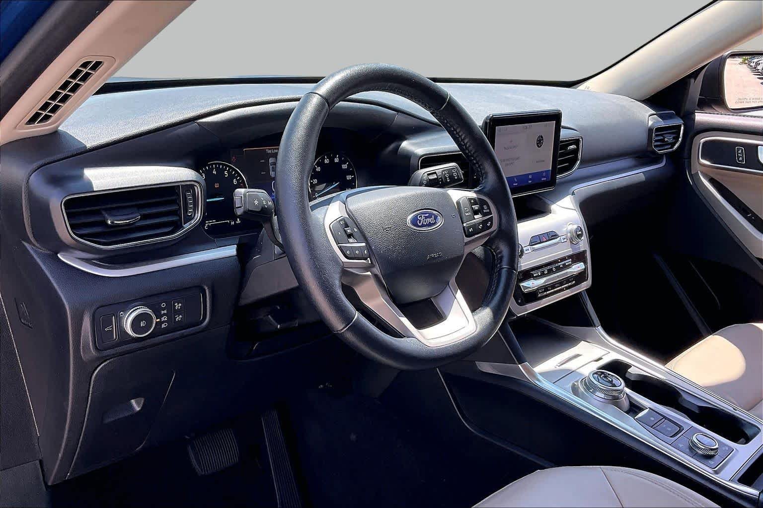 Used 2021 Atlas Blue Metallic Ford XLT image 17