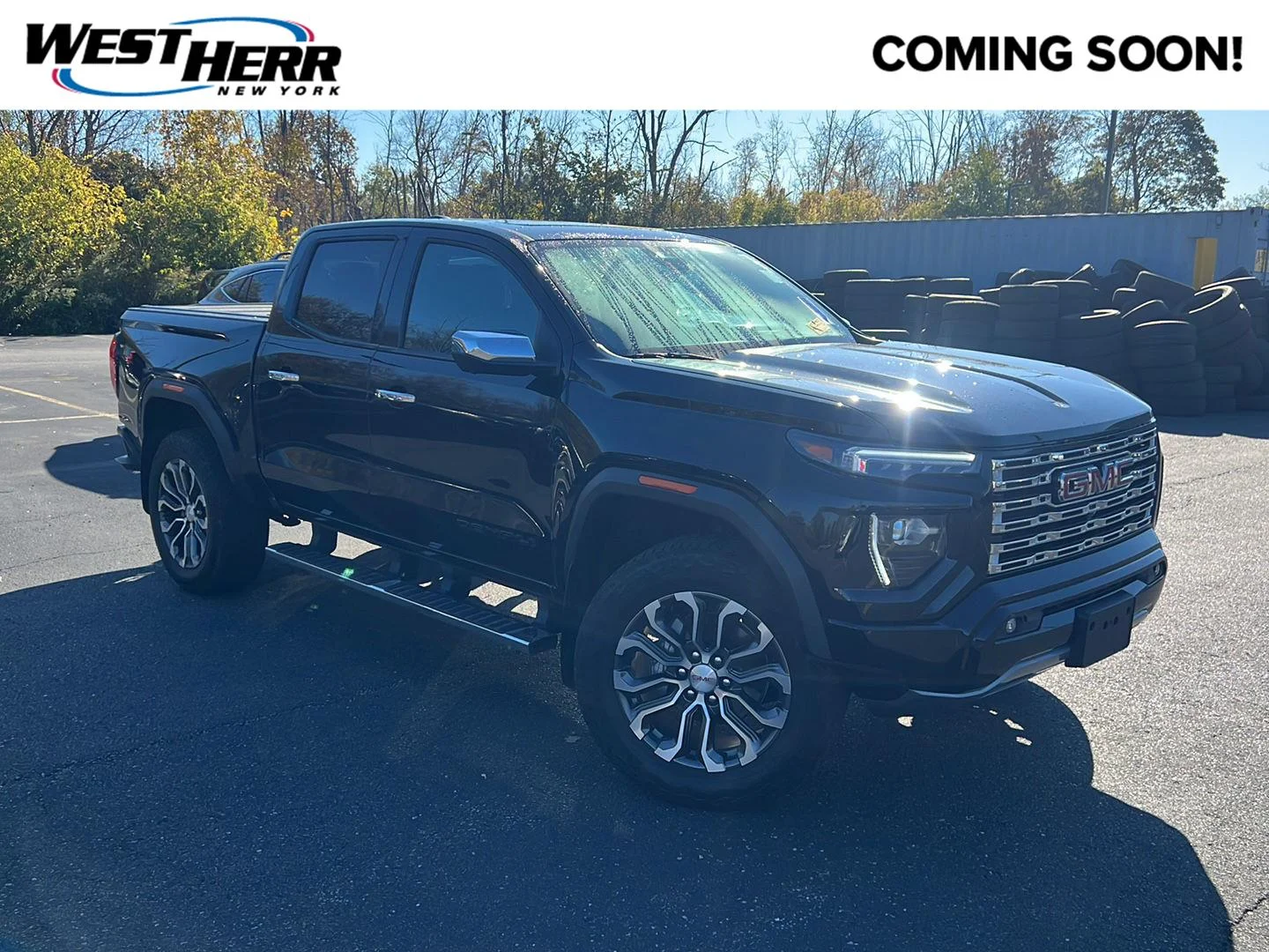 Used 2025 Onyx Black GMC 4WD Denali image 1