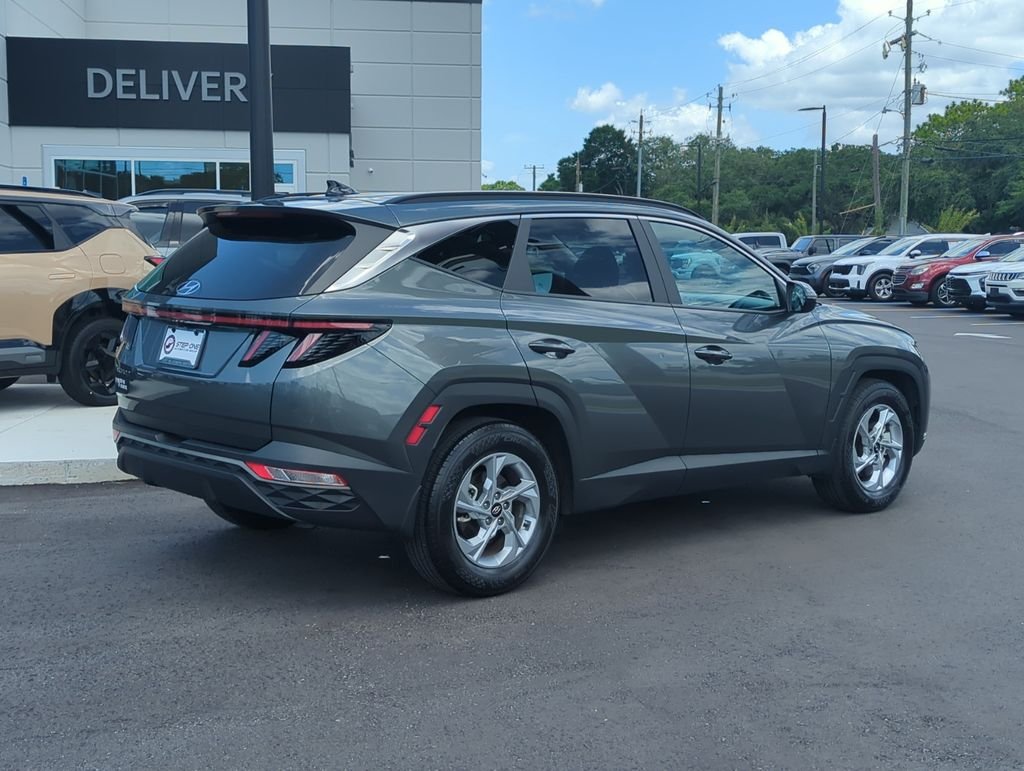 Used 2022 Gray Hyundai SEL image 7