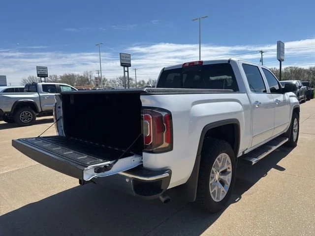Used 2018 WHITE FROST TRICOAT GMC SLT image 5