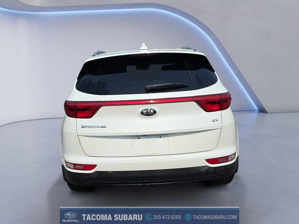 Used 2017 White Kia EX image 4