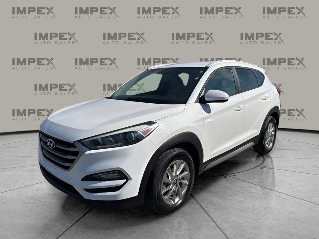 Used 2017 White Hyundai SE image 1