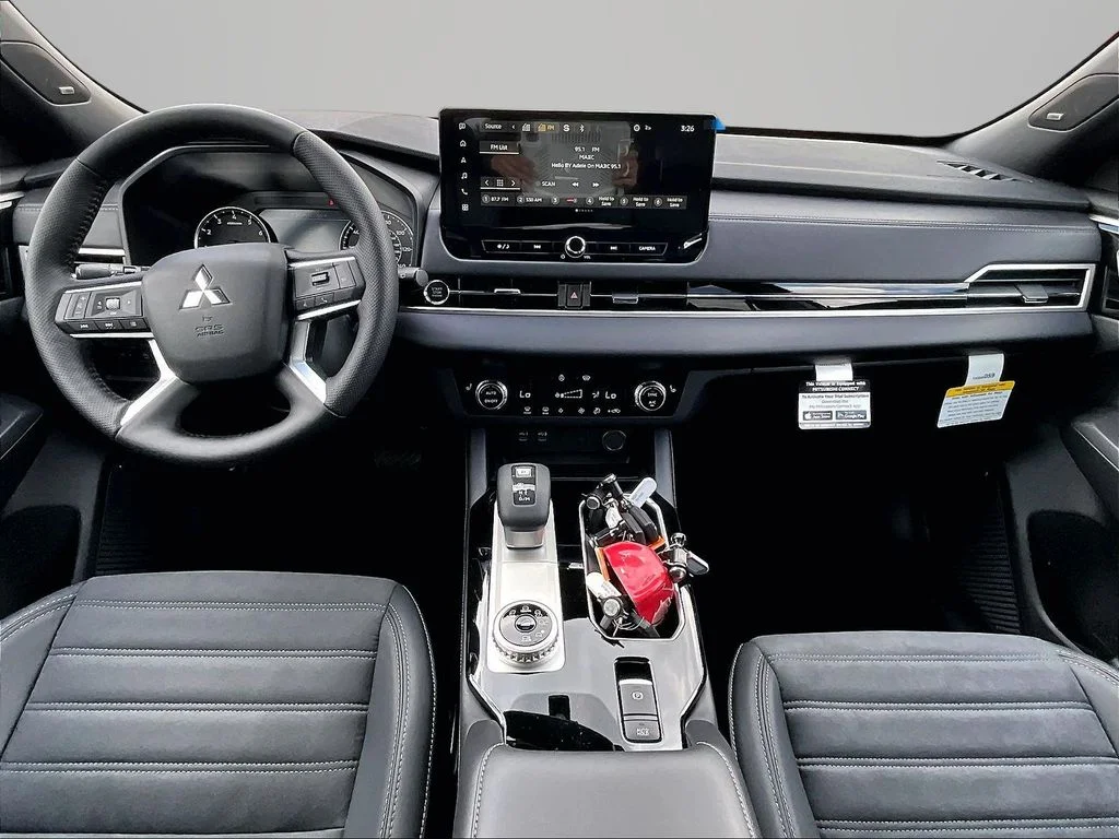New 2026 Gray Mitsubishi LE image 6