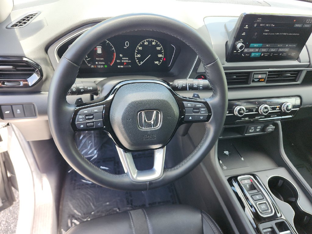 Used 2025  Honda EX-L image 32