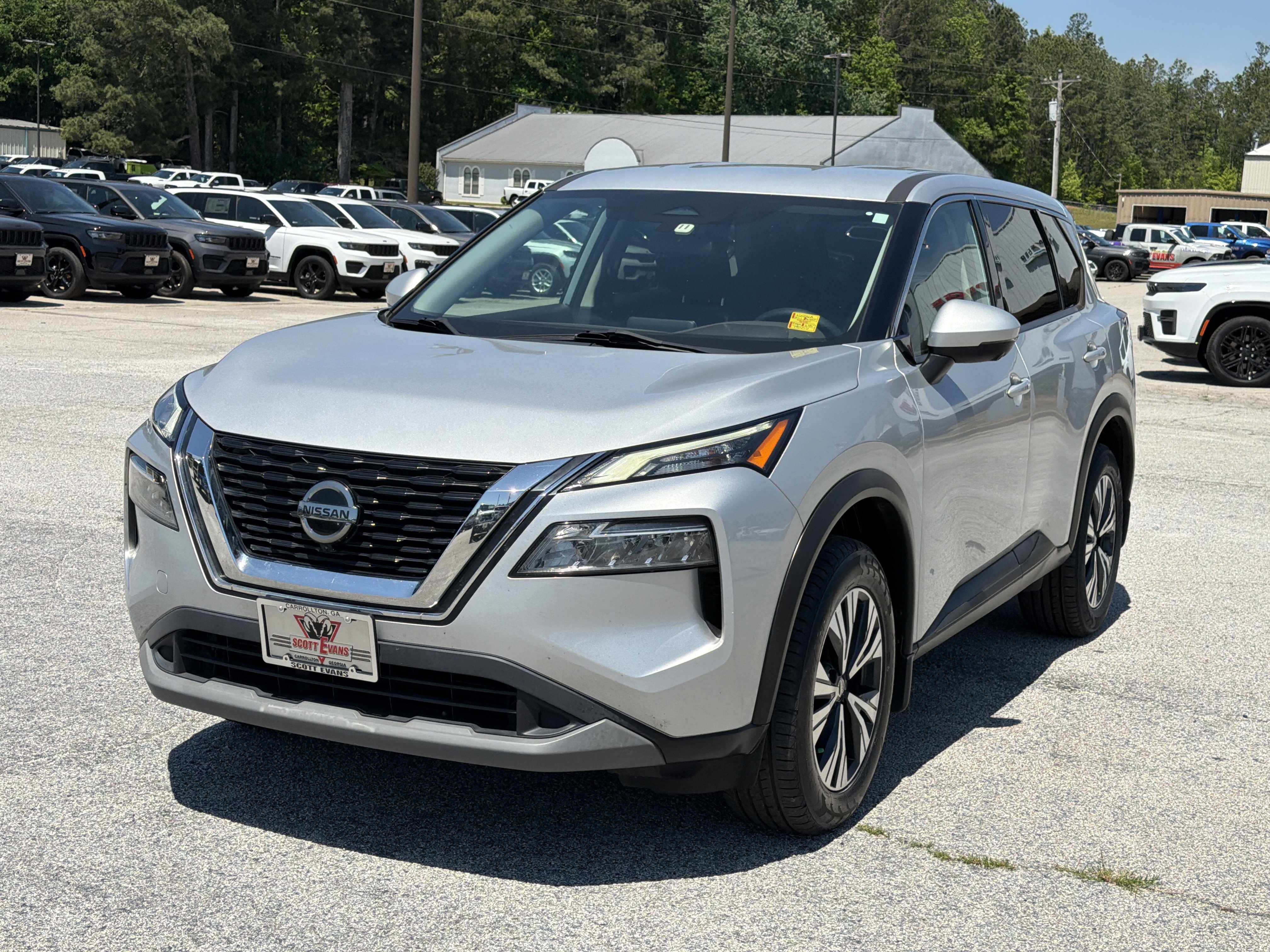 Used 2021 Brilliant Silver Metallic Nissan SV image 4