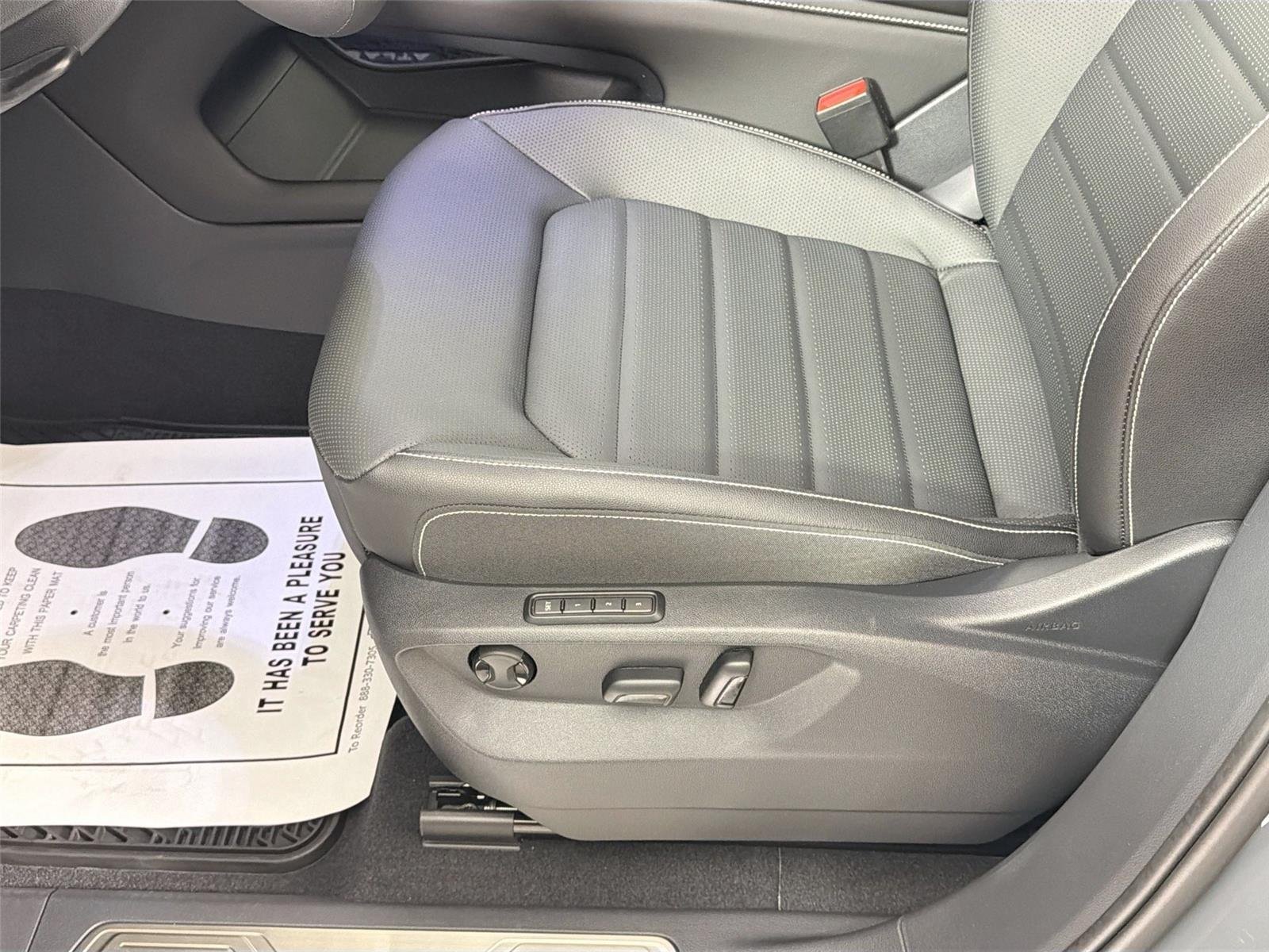 New 2026 Pure Gray Volkswagen 2.0T SEL image 19