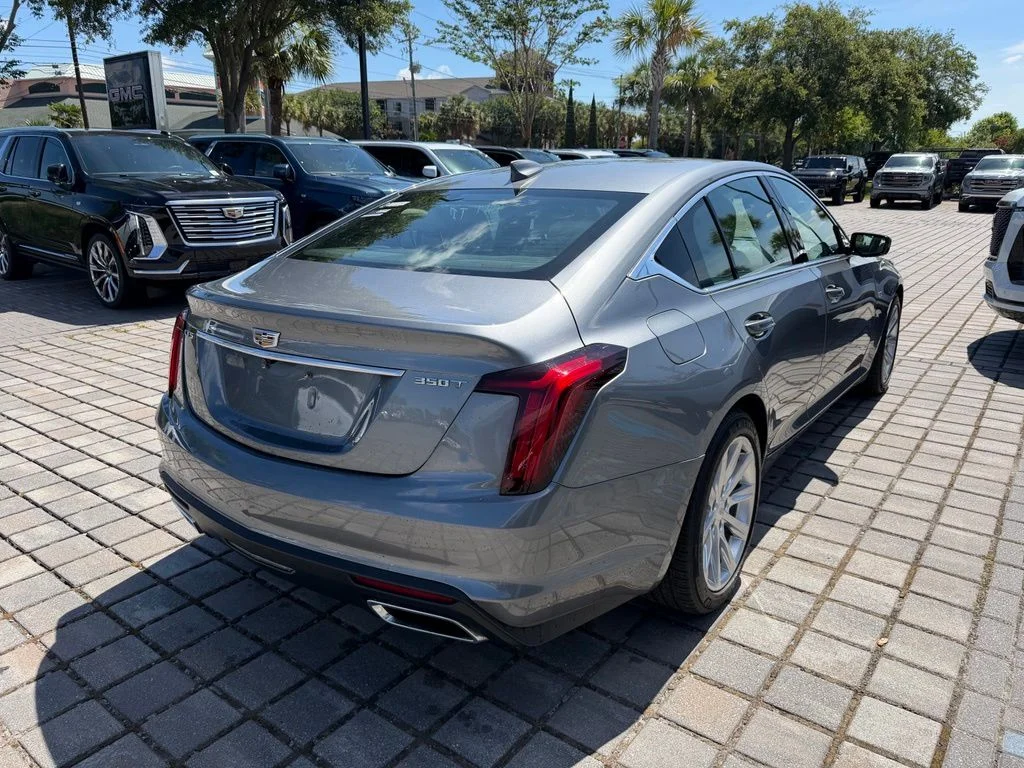 Used 2020 Steel Metallic Cadillac Luxury image 6