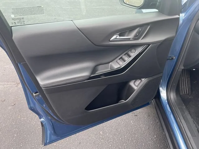 New 2027 Lakeshore Blue Metallic Chevrolet LT image 10