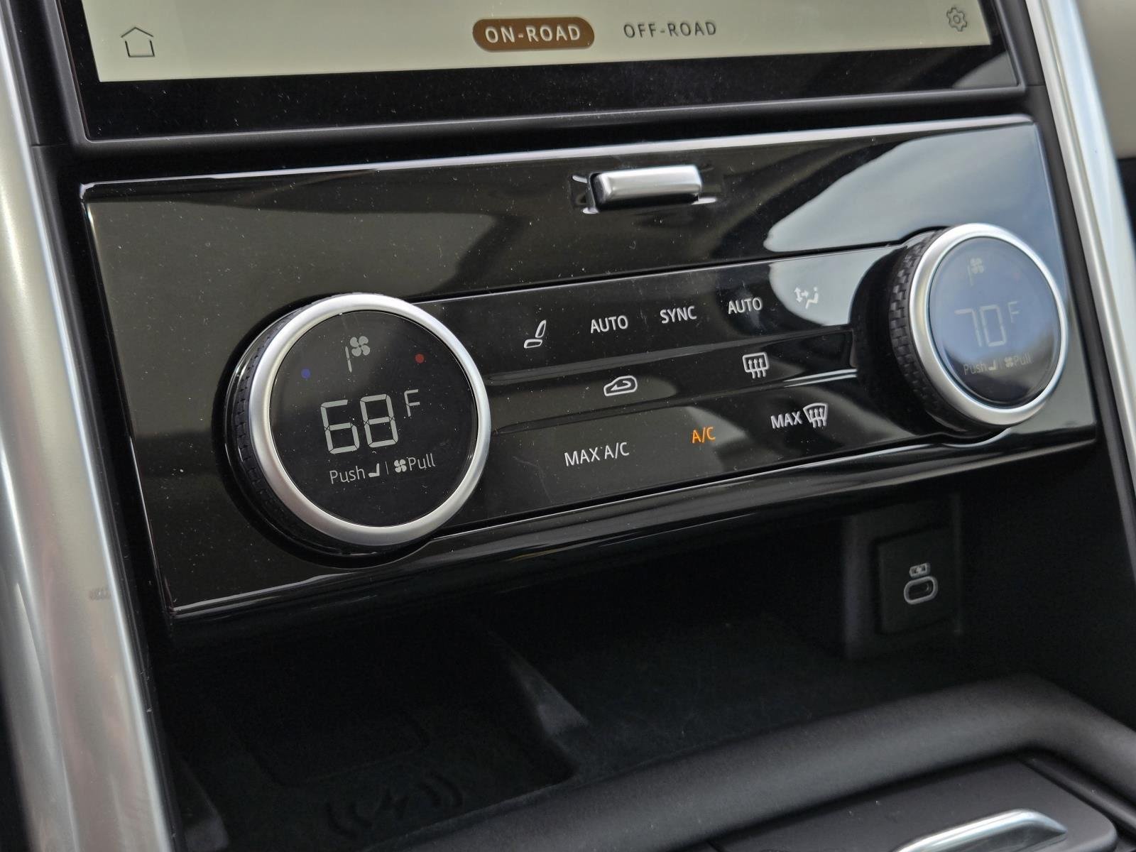 Used 2025 Fuji White Land Rover S image 21