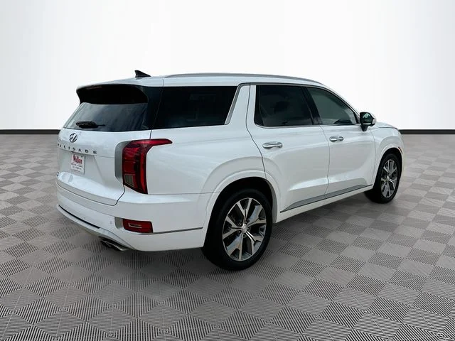 Used 2021 White Hyundai Limited image 7