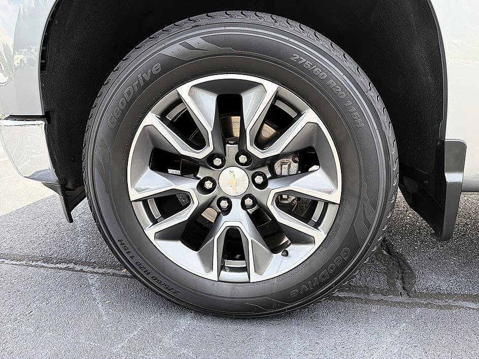 Used 2023 Sterling Gray Metallic Chevrolet LT image 9