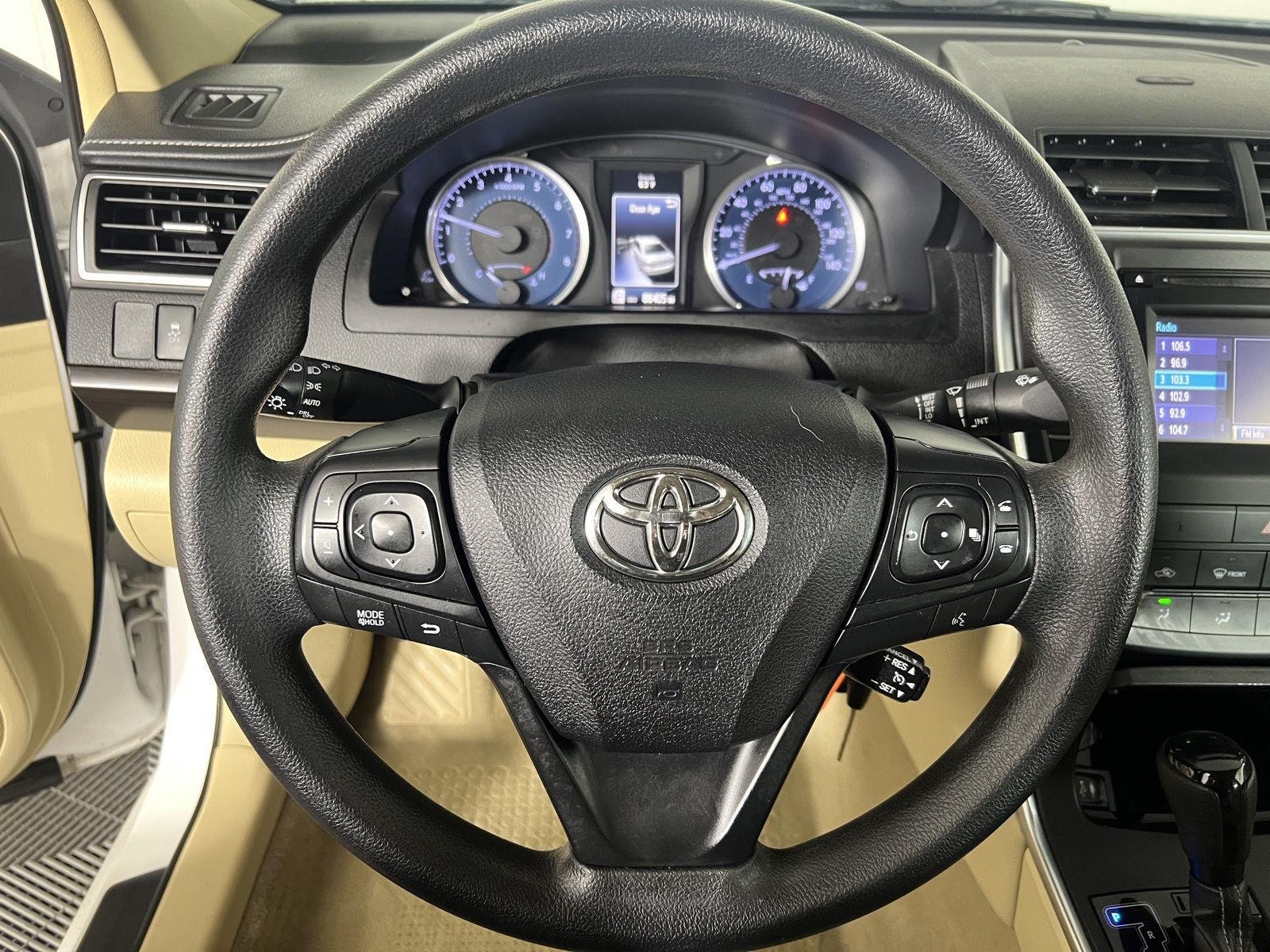 Used 2017 Super White Toyota XSE image 21