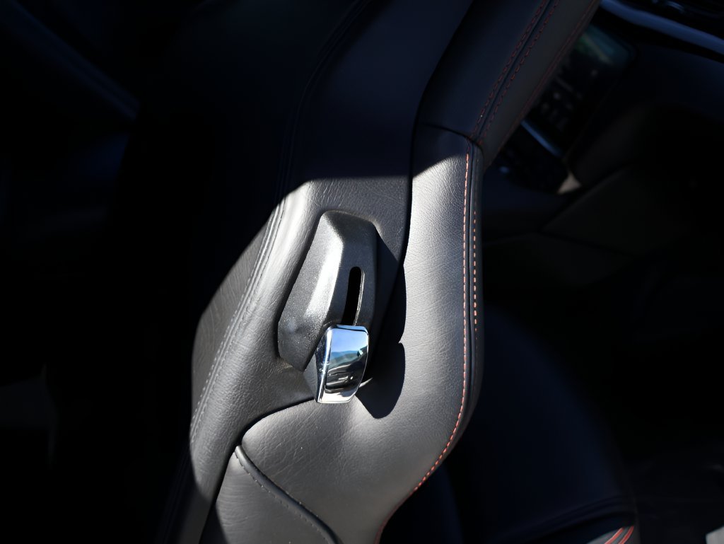 Used 2018 White Maserati Sport image 13