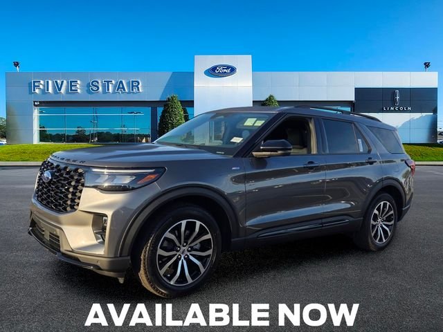 New 2026 Carbonized Gray Metallic Ford ST-Line image 3