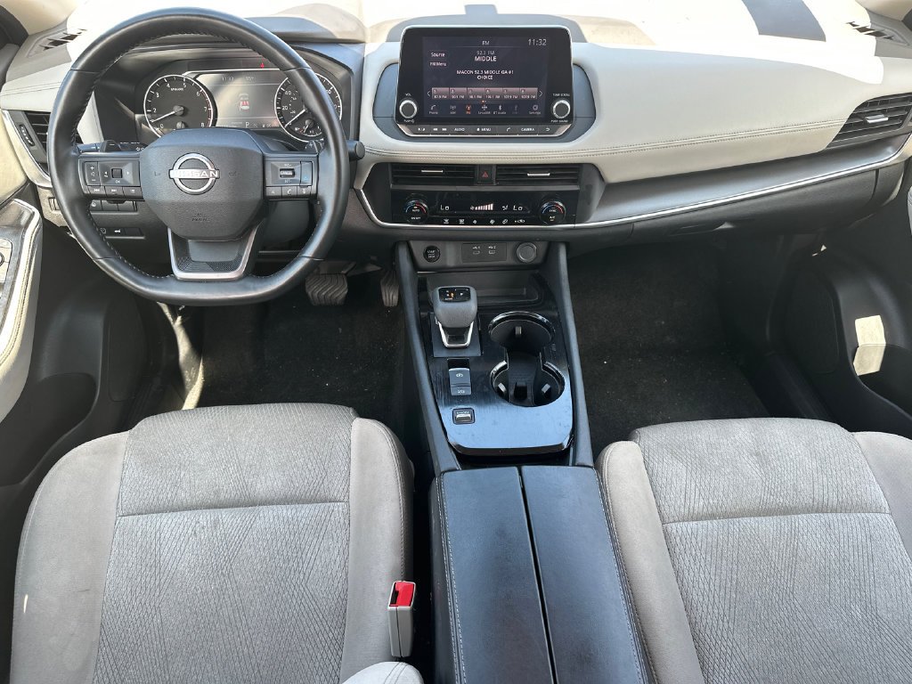 Used 2025 White Nissan SV image 24