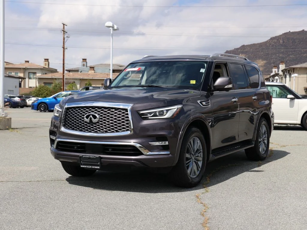 Used 2024 Gray INFINITI LUXE image 7