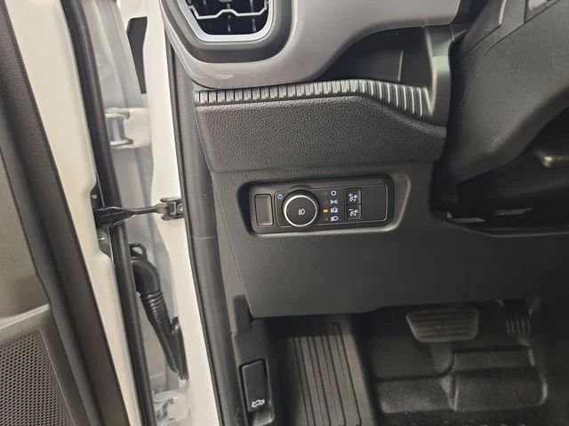 New 2026 Oxford White Ford XL image 35