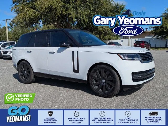 Used 2025 Fuji White Land Rover SE image 1