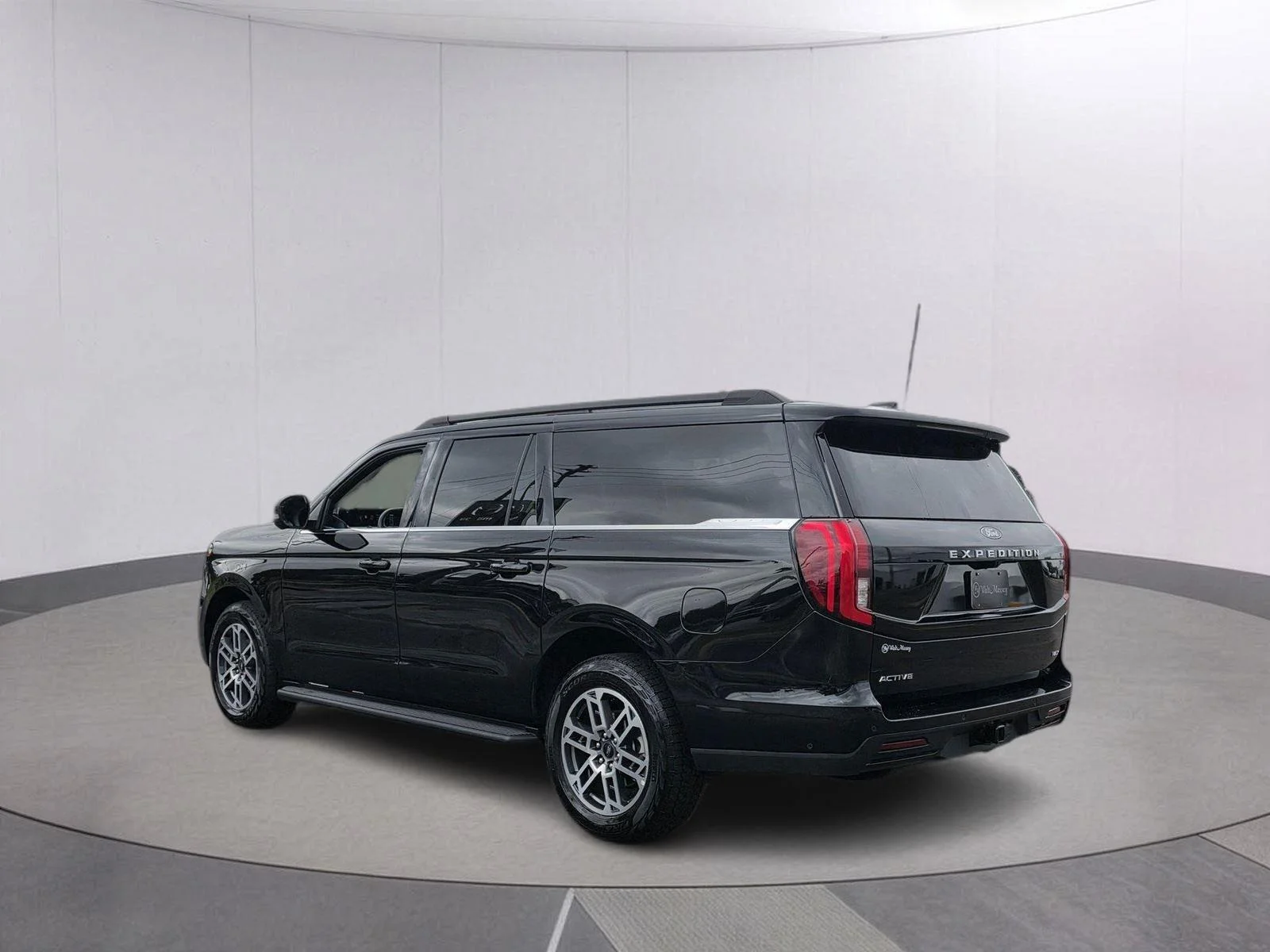 Used 2025 Agate Black Ford Active image 7