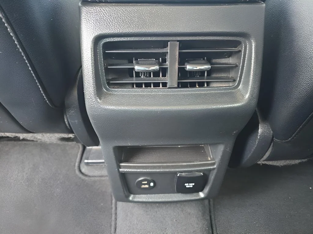 Used 2022 Black Ford Titanium image 28