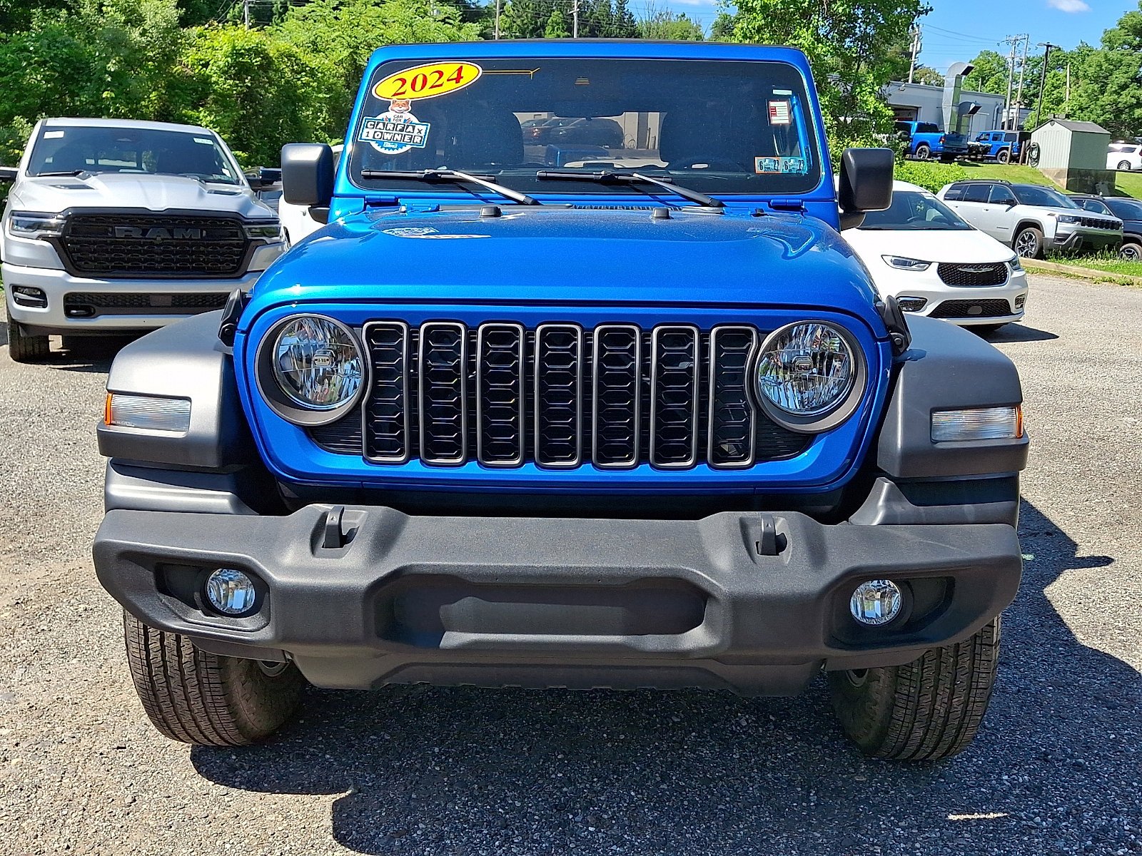 Certified Used 2024 Hydro Blue Pearlcoat Jeep Sport S image 2