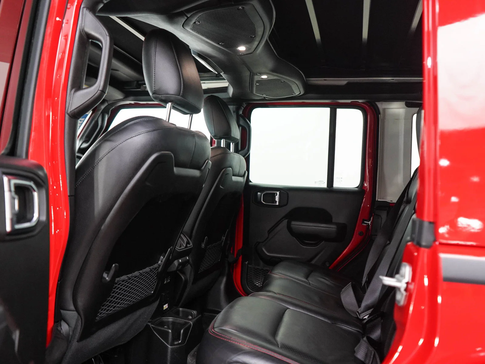 Used 2025 Firecracker Red Clearcoat Jeep Rubicon image 17