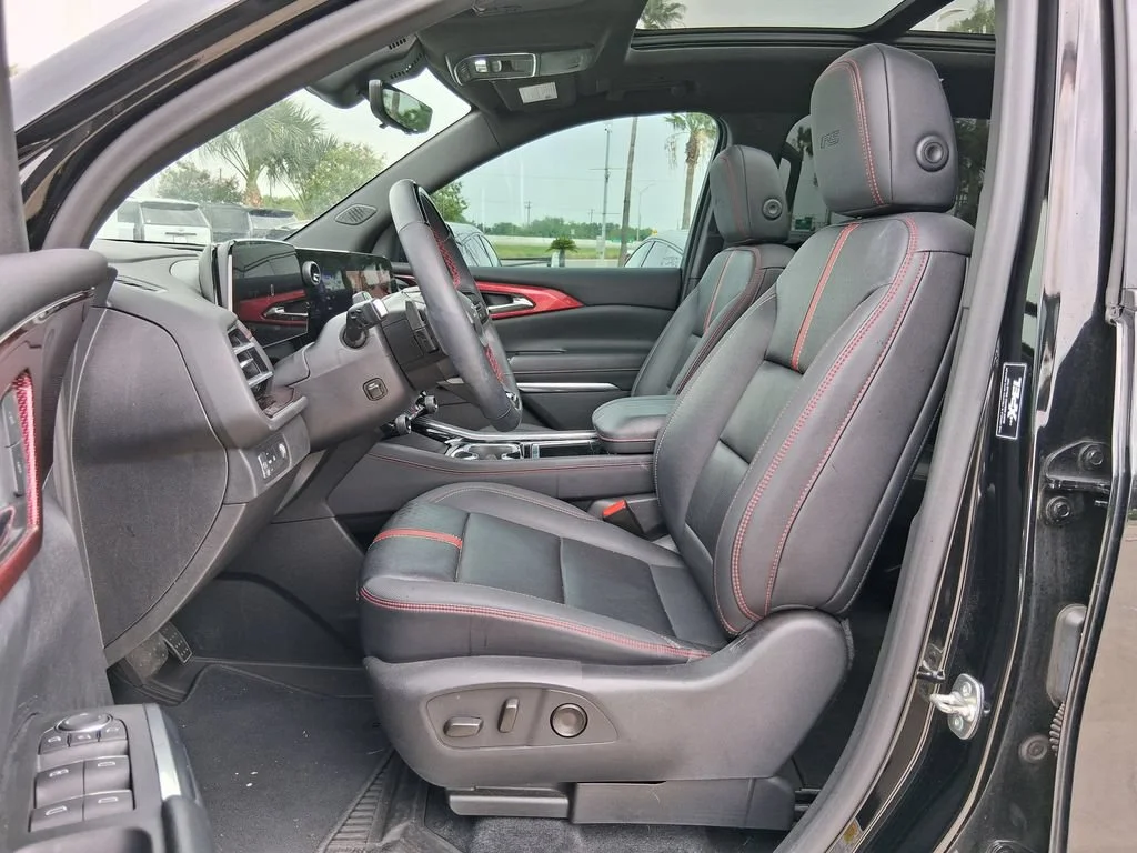 Used 2024 Mosaic Black Metallic Chevrolet RS image 20