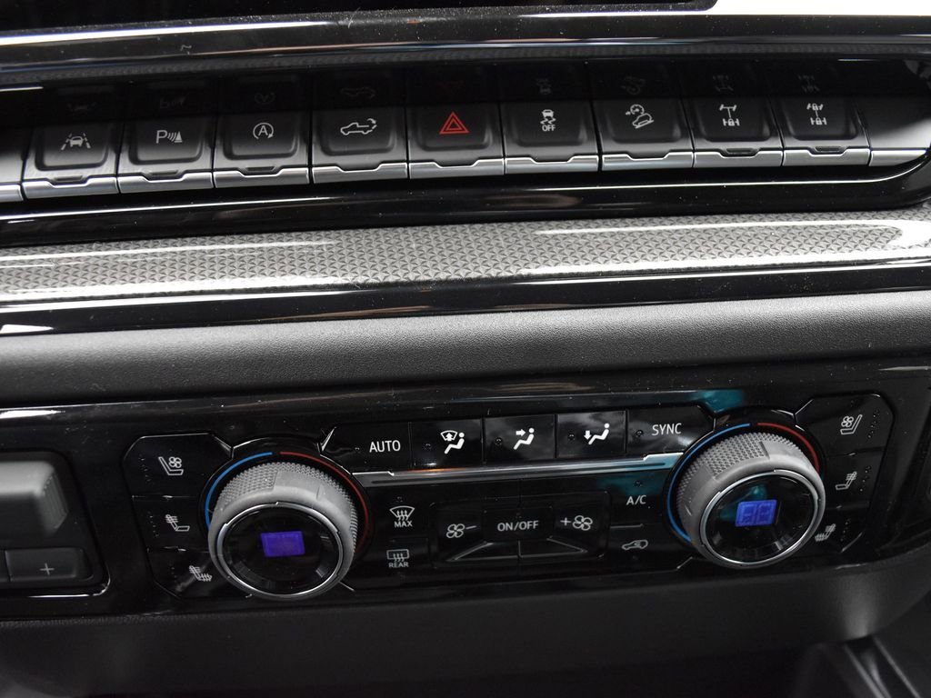 2026 Chevrolet Silverado 1500 ZR2 - Photo 12