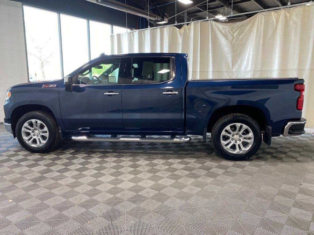 Used 2022 Blue Metallic Chevrolet LTZ image 7